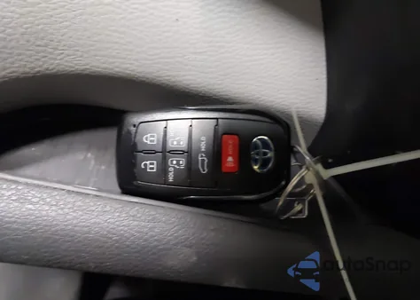 2024 Toyota Sienna Xle из США, поврежденный, VIN 5TDJSKFC7RS148166